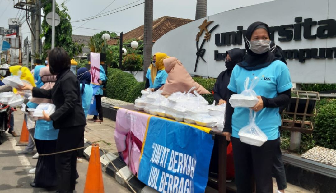 Jumat Berkah, Wujud Kepedulian UBL Berbagi Dengan Sesama
