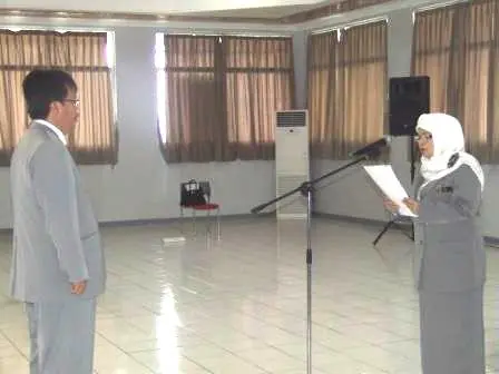 Pelantikan Wakil Rektor UBL Prof Khomsahrial Romli di Gedung Rektorat Universitas Bandar Lampung