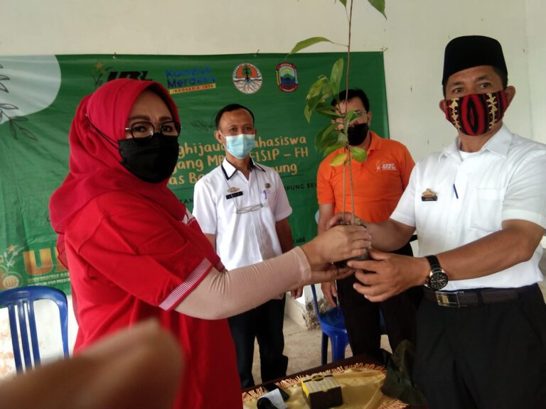 Gerakan Penghijauan Oleh FISIP UBL dan Dinas Kehutanan Provinsi Lampung