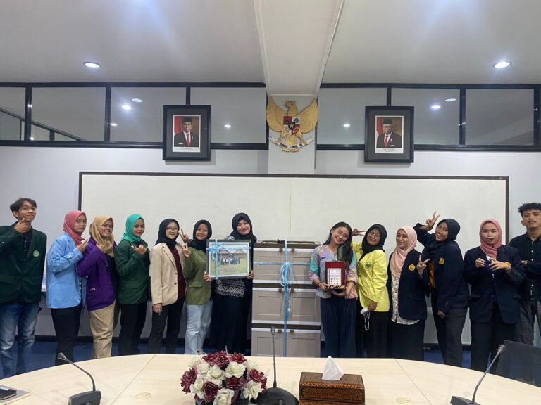 UBL Lepas Mahasiswa Program PMM-DN 2021