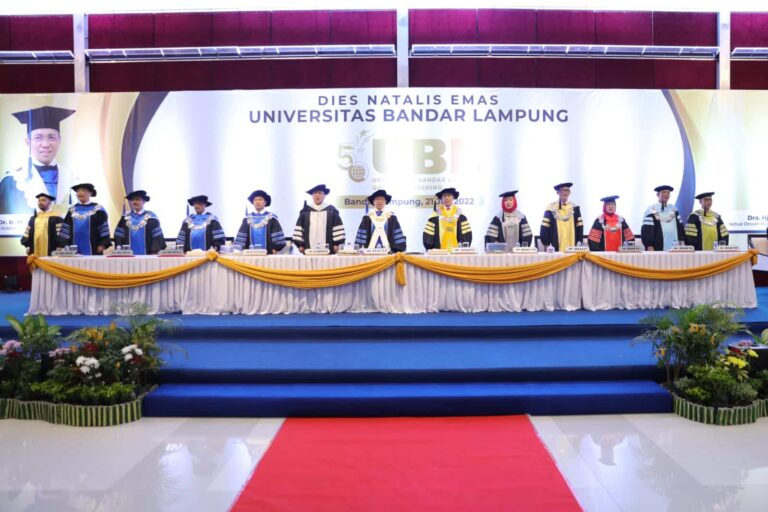 Ceritakan 50 Tahun Perjalanan UBL di Dies Natalis, Rektor: Inovasi dan Riset Akan Jadi Fokus UBL