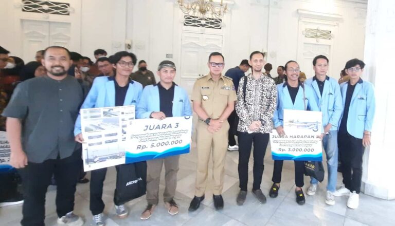 Mahasiswa Arsitektur UBL Juara Desain Gerbang Bogor