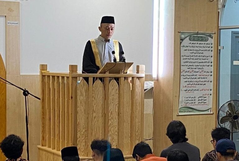 Dosen UBL Berbagi Cerita Ramadhan di Hongaria