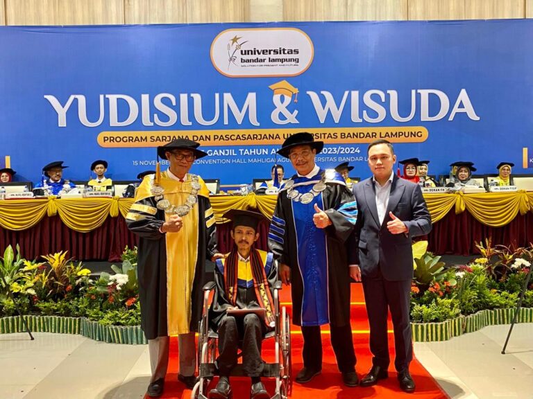 Impian Aziz Hermawan, Mahasiswa Disabilitas Asal Tulang Bawang Jadi Arsitek Terwujud Berkat Beasiswa UBL