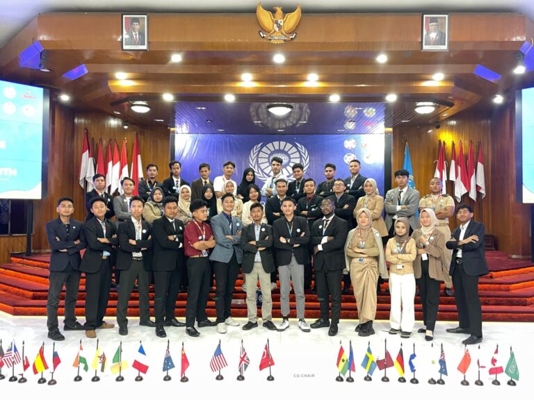 Dua Mahasiswi Duta Kampus SDGs  UBL Berpartisipasi dalam Global Model United Nations SDGs Youth Conference 2024