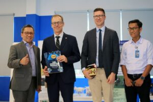 Duta Besar Swiss Olivier Zehnder kunjungi UBL