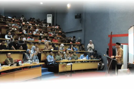 Gubernur Lampung Rahmat Mirzani Djausal memberikan arahan pada Studium Generale dan pelantikan BEM FH UBL di Auditorium Pascasarjana Universitas Bandar Lampung